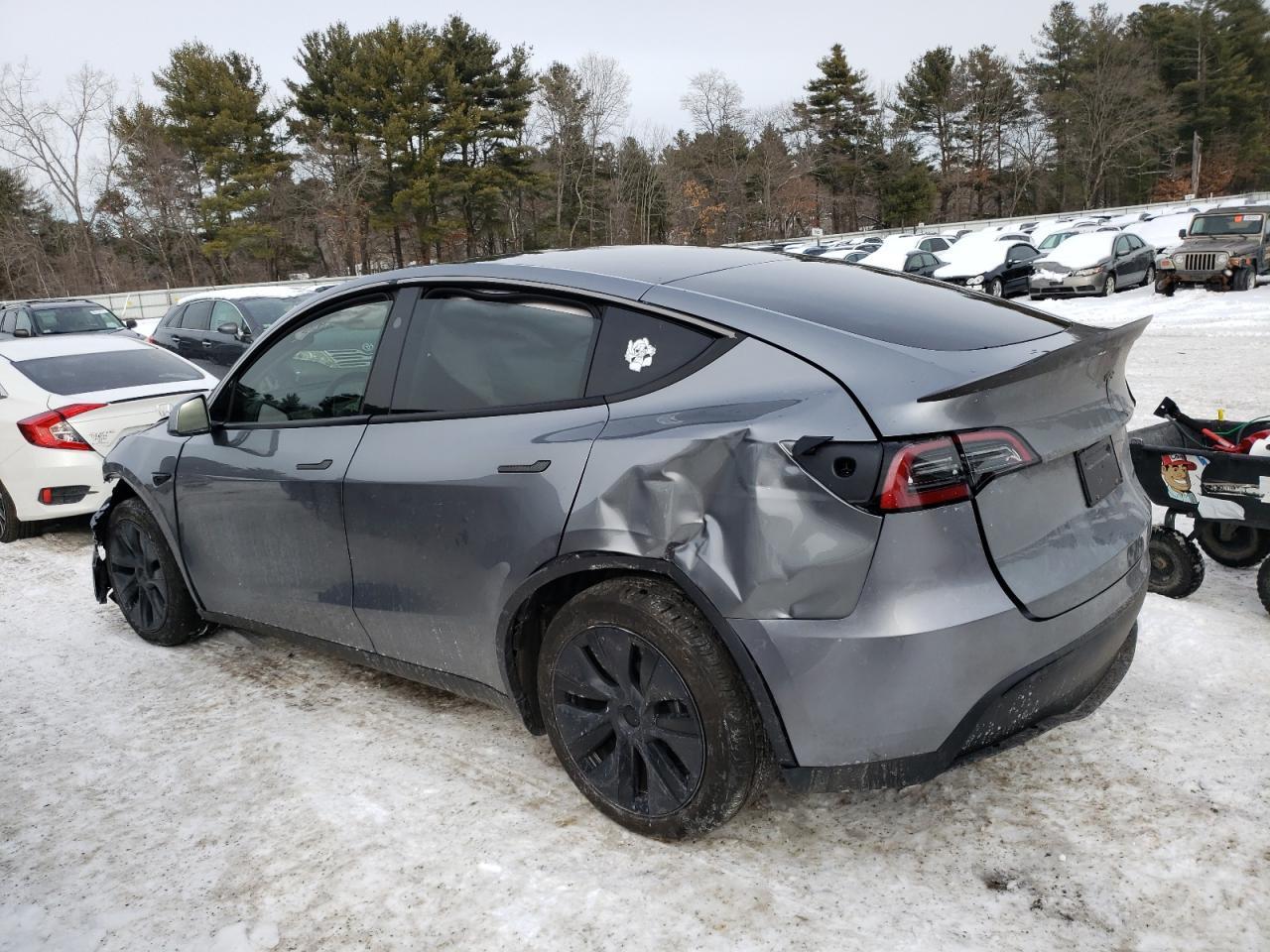 2024 TESLA MODEL Y - Image 2