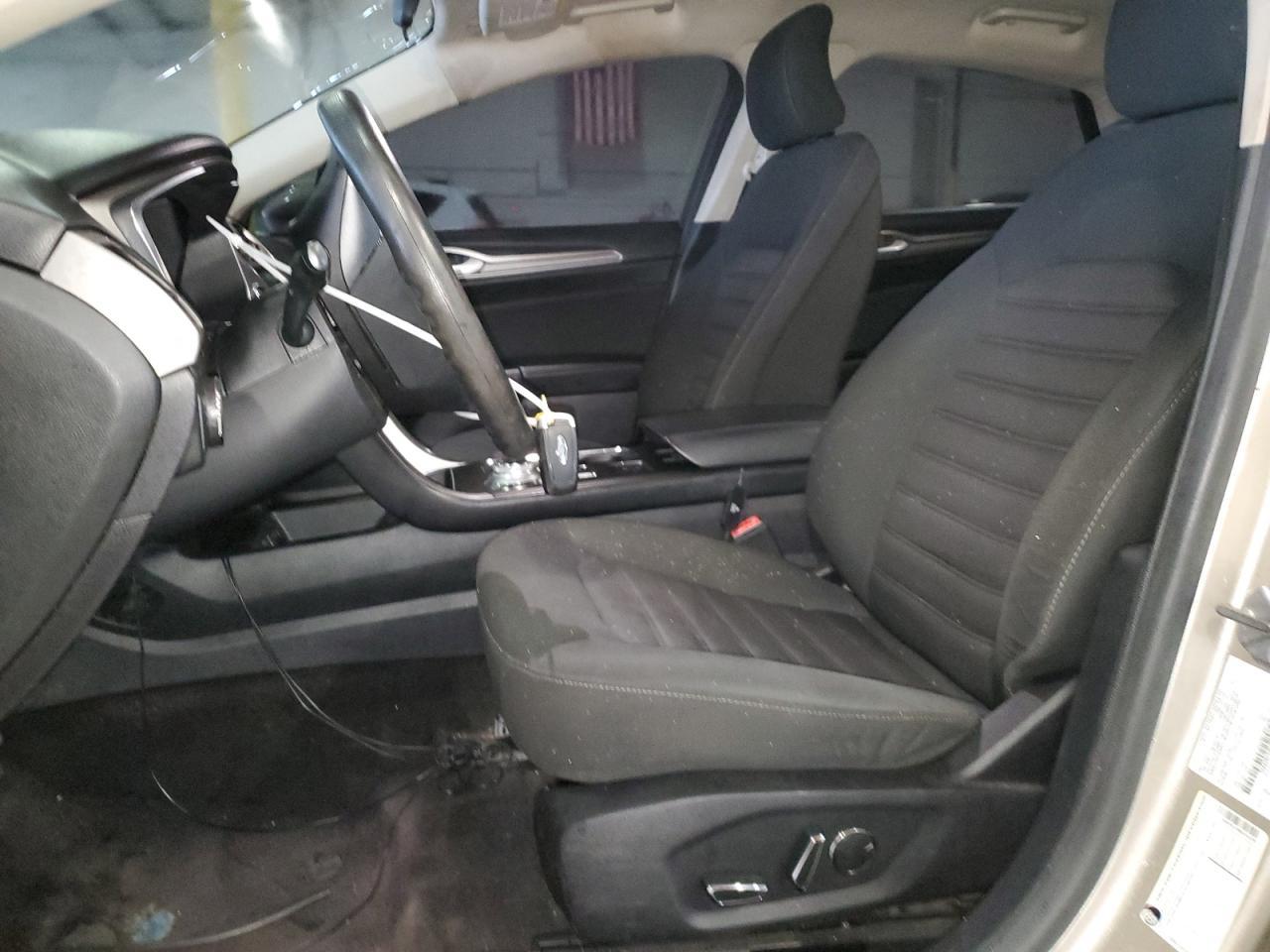 2017 FORD FUSION SE - Фото 7