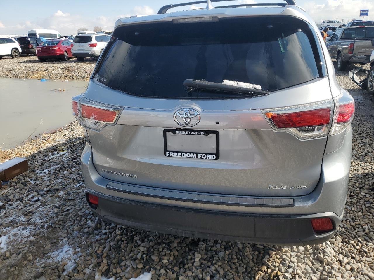 2015 TOYOTA HIGHLANDER - Фото 6