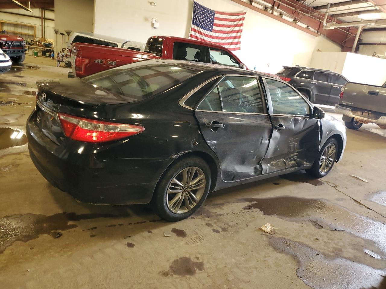 2016 TOYOTA CAMRY LE - Фото 3