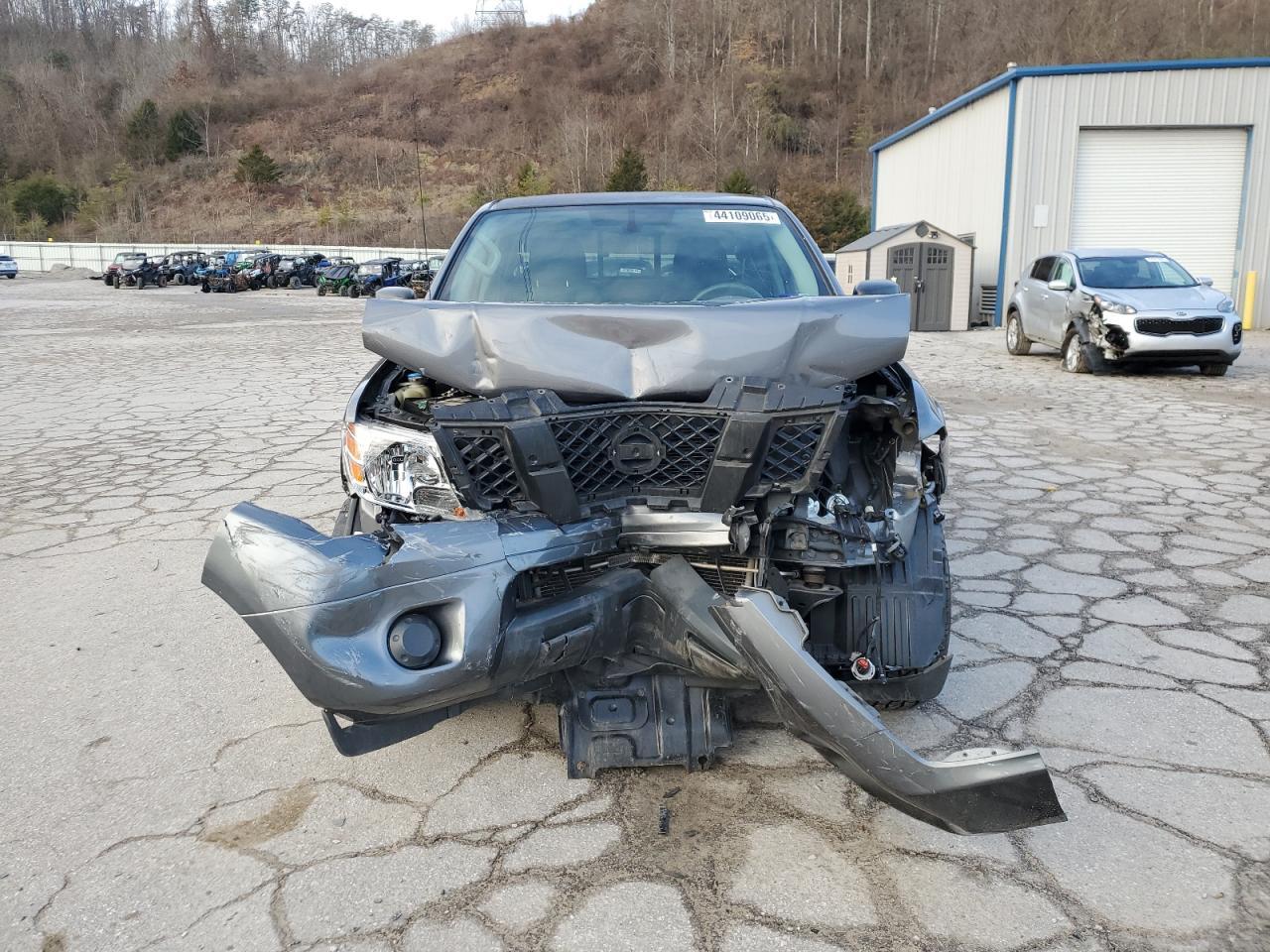2019 NISSAN FRONTIER S - Фото 5