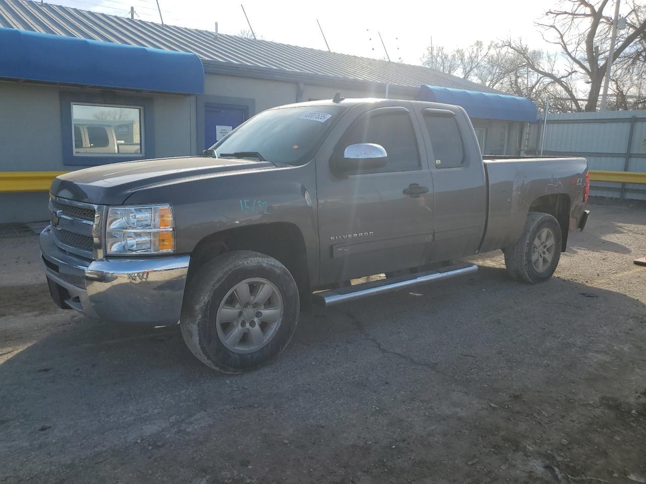 2013 CHEVROLET SILVERADO
