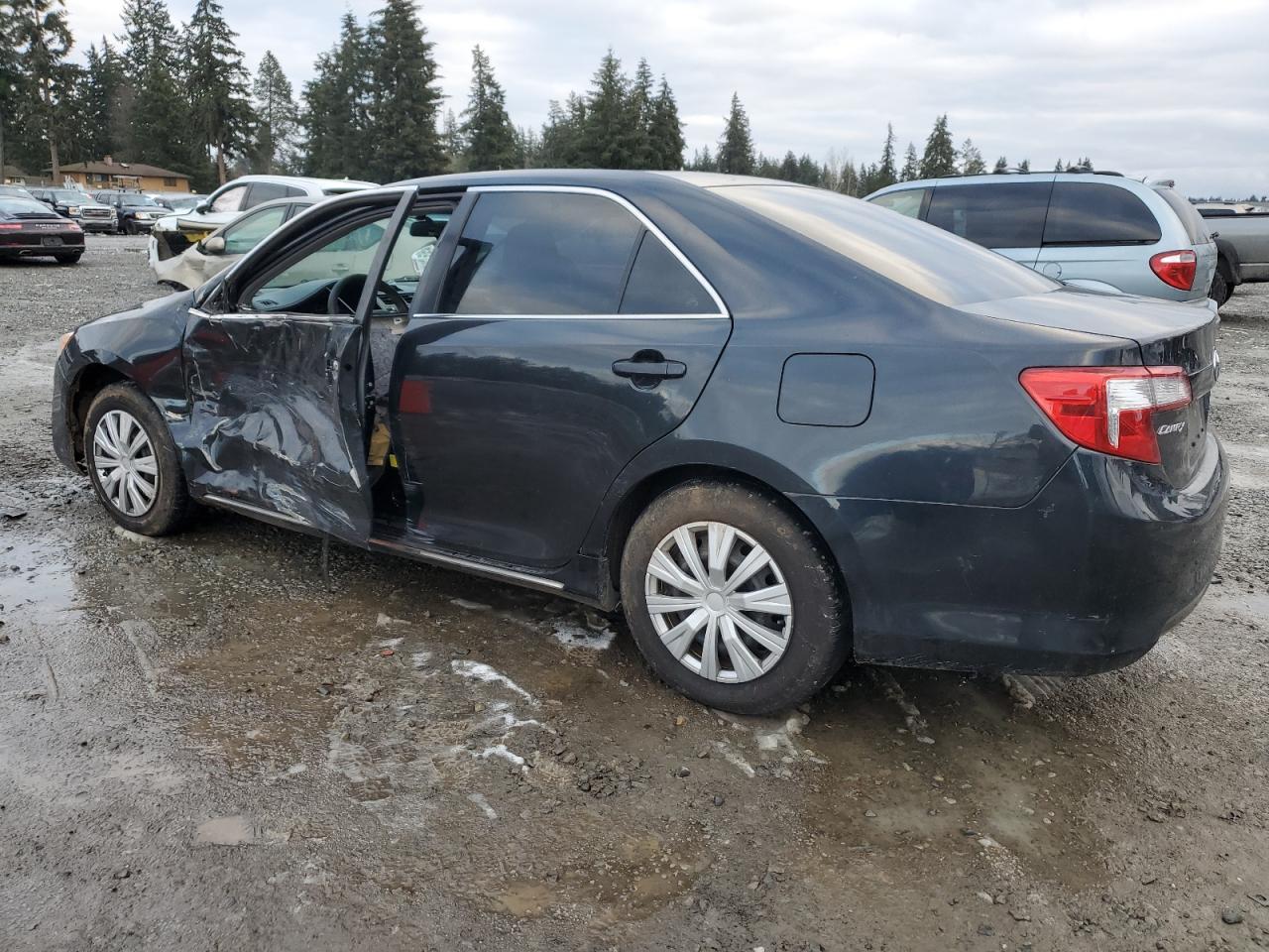 2012 TOYOTA CAMRY BASE - Фото 2