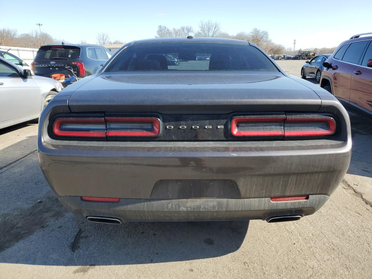 2016 DODGE CHALLENGER - Image 6