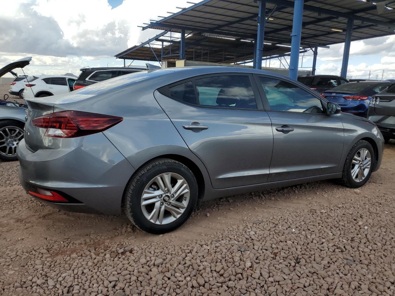 2019 HYUNDAI ELANTRA SE - Image 3