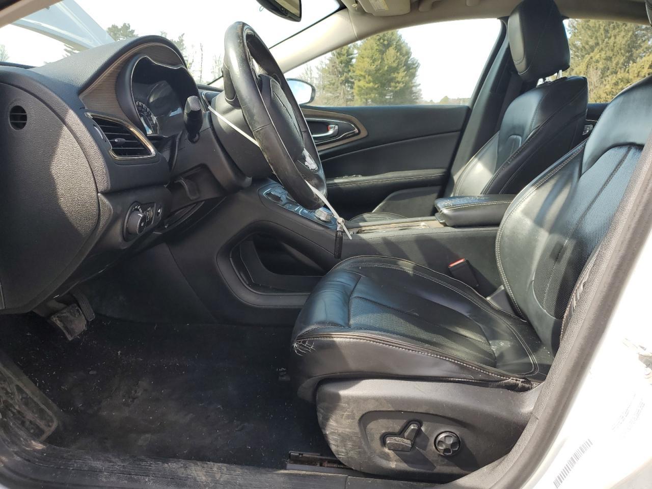 2015 CHRYSLER 200 C - Фото 7
