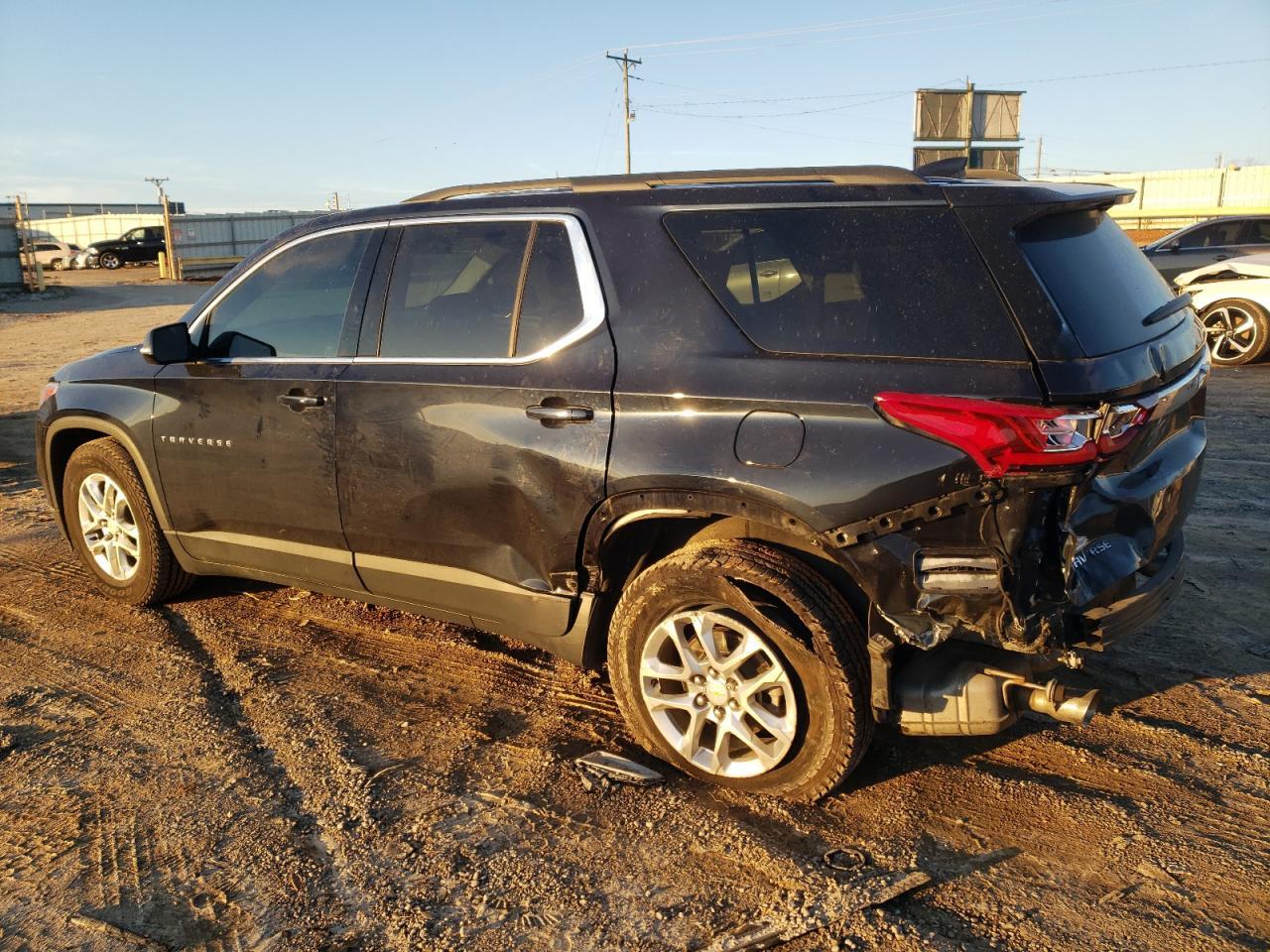 2020 CHEVROLET TRAVERSE L - Фото 2