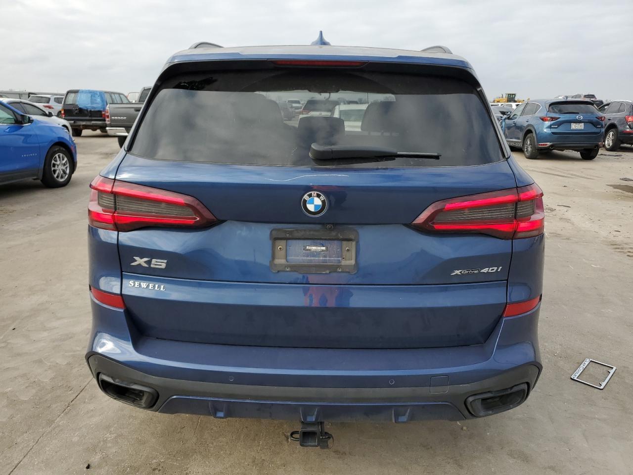 2022 BMW X5 XDRIVE4 - Фото 6