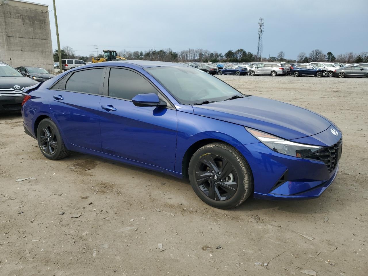 2022 HYUNDAI ELANTRA SE - Фото 4