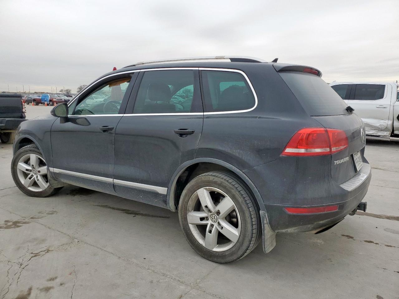2012 VOLKSWAGEN TOUAREG V6 - Фото 2