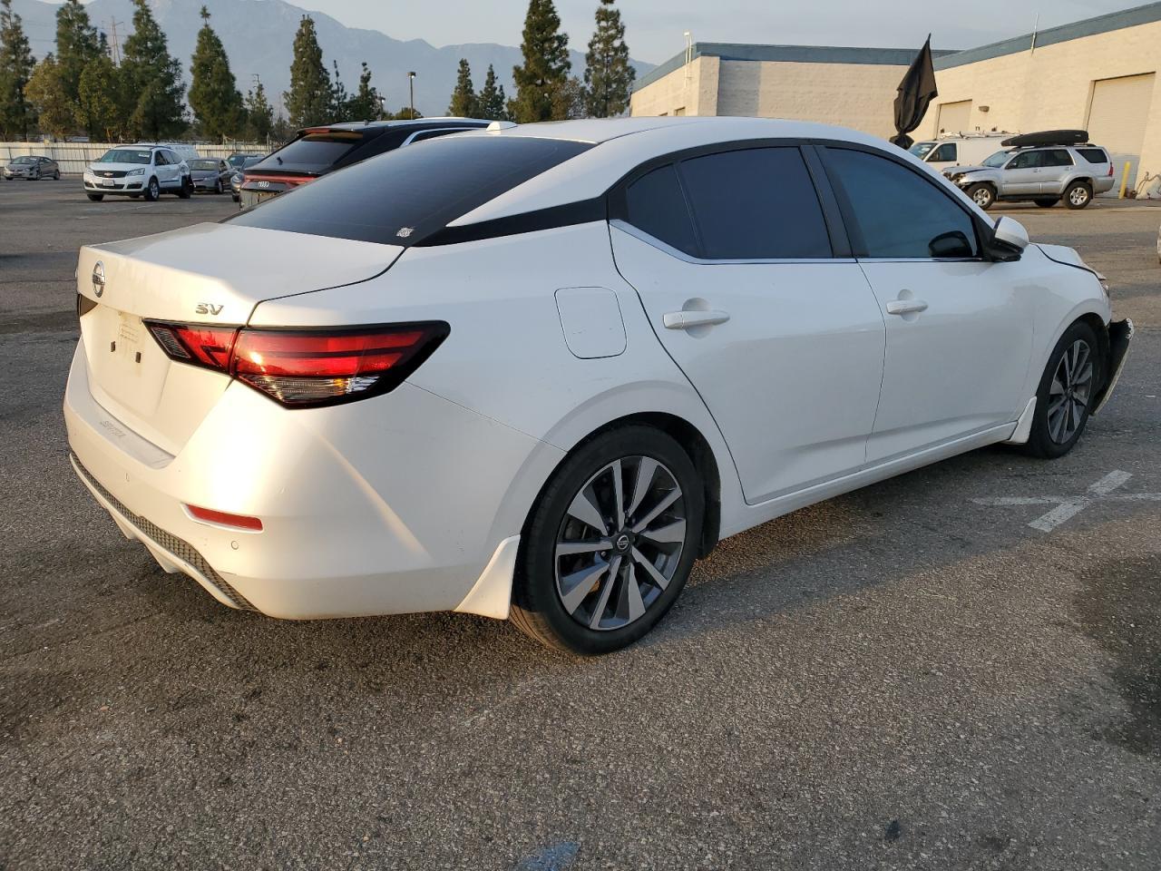 2020 NISSAN SENTRA SV - Фото 3