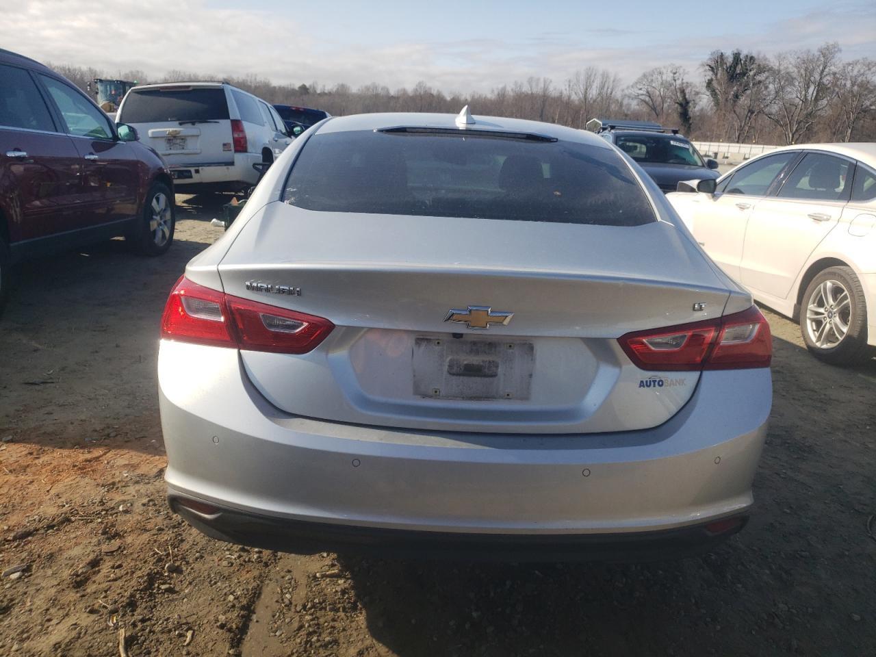 2017 CHEVROLET MALIBU LT - Фото 6