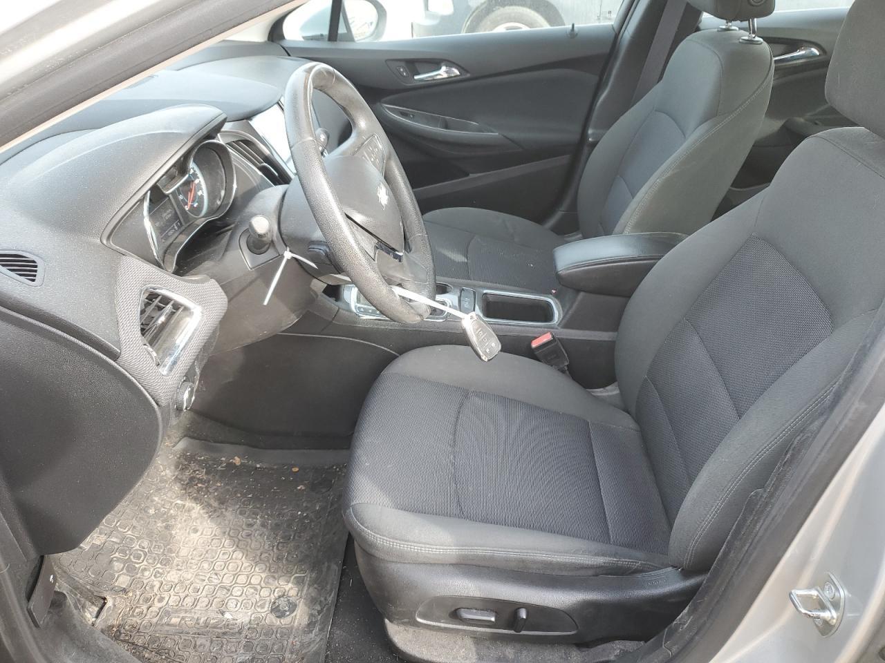 2017 CHEVROLET CRUZE LT - Image 7
