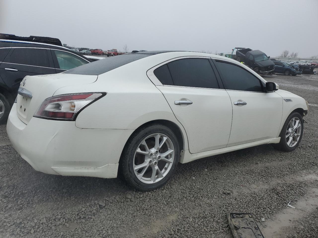 2014 NISSAN MAXIMA S - Фото 3