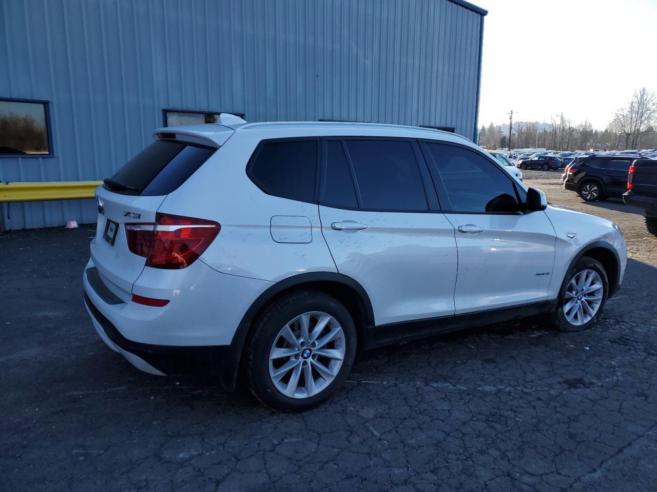 2016 BMW X3 XDRIVE2 - Image 3