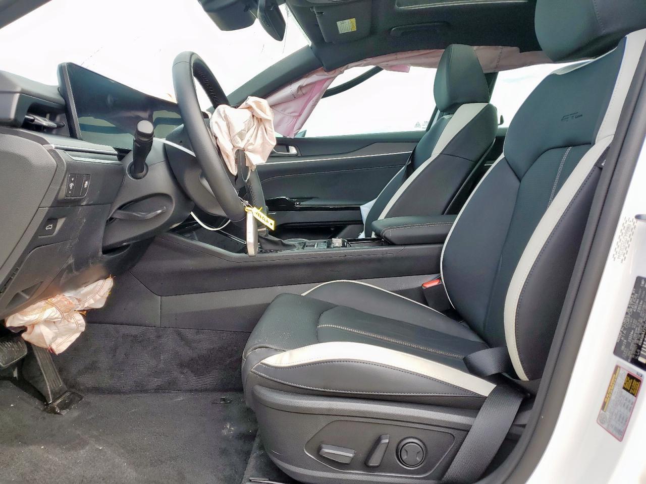 2025 KIA K5 GT LINE - Фото 7