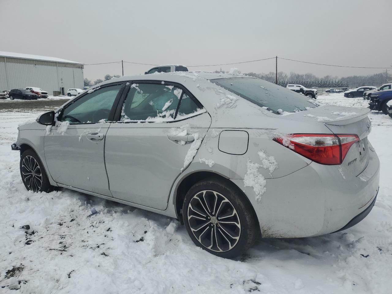 2016 TOYOTA COROLLA L - Фото 2
