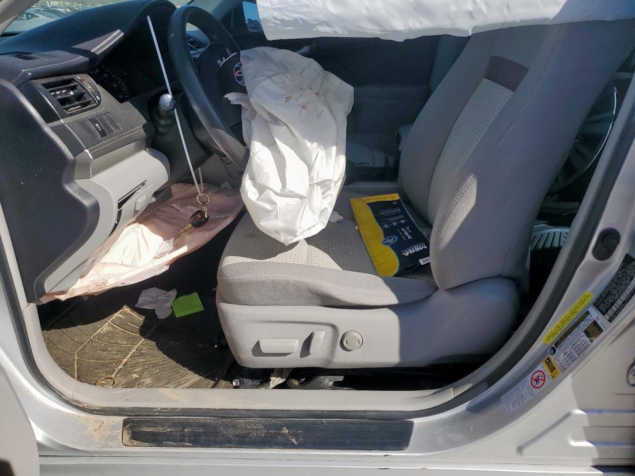 2014 TOYOTA CAMRY L - Image 7