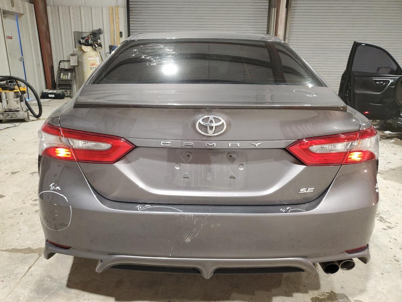 2018 TOYOTA CAMRY L - Фото 6