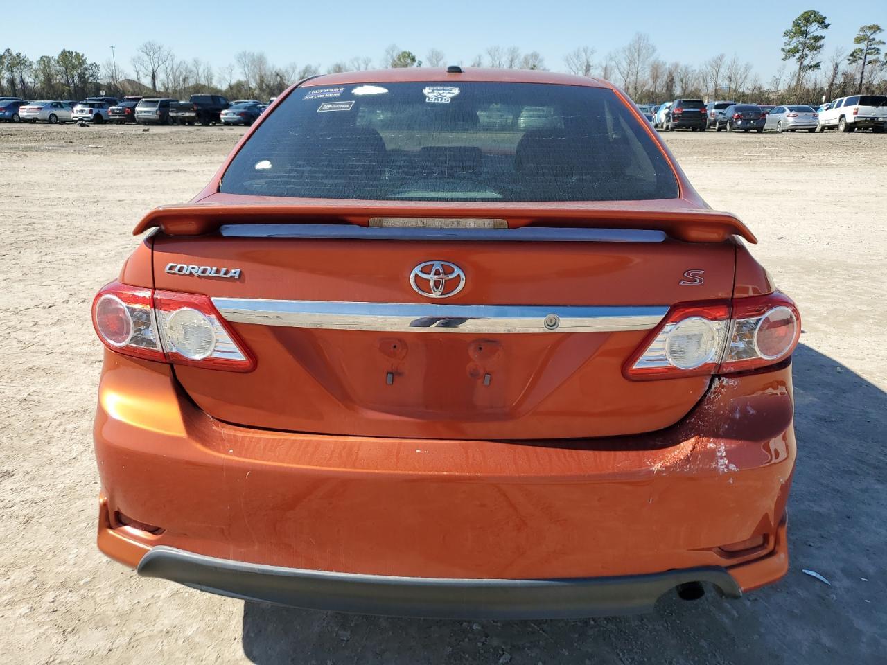 2013 TOYOTA COROLLA BA - Фото 6