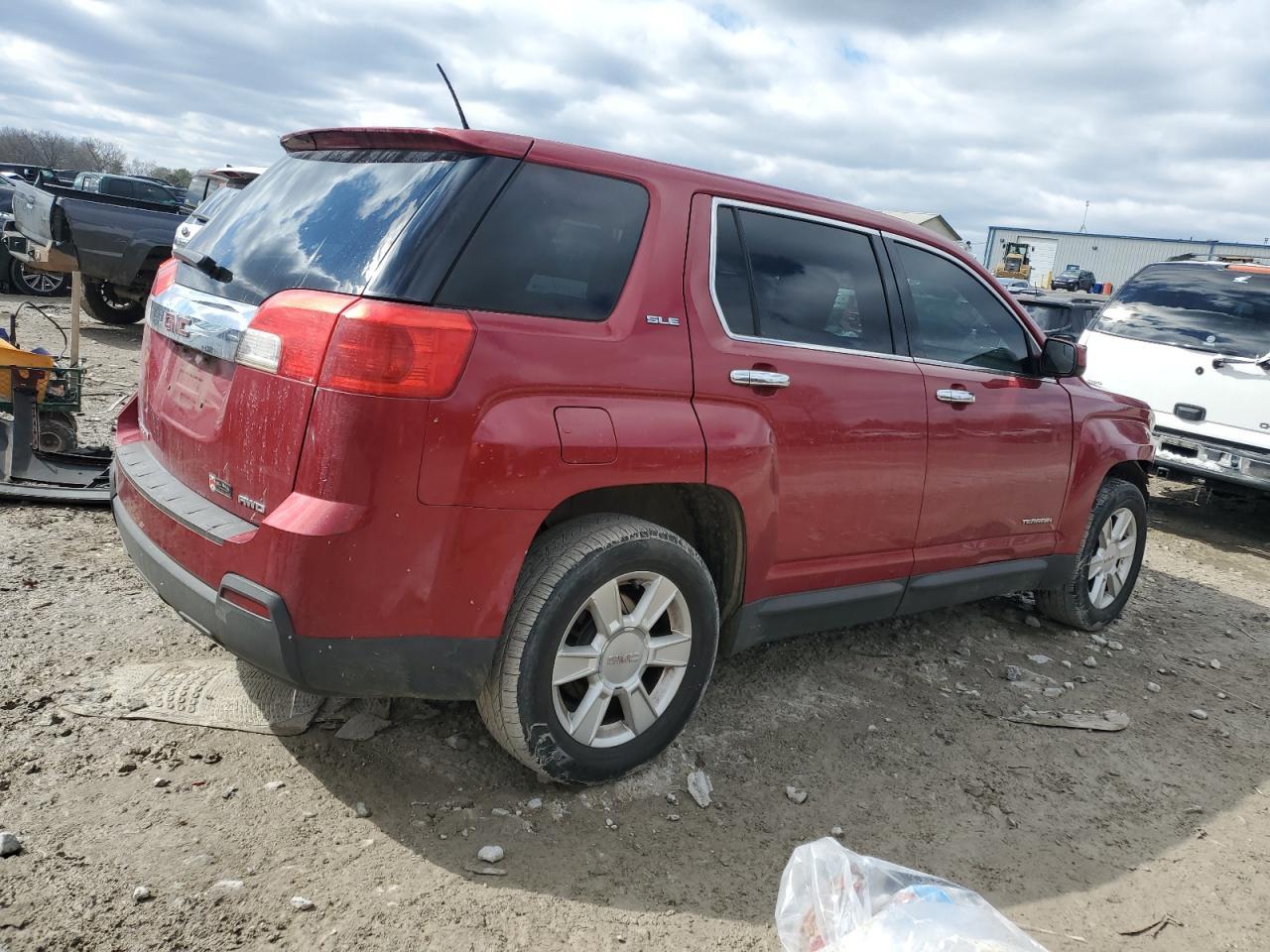 2013 GMC TERRAIN SL - Image 3