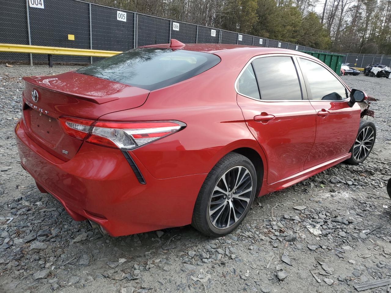 2020 TOYOTA CAMRY SE - Image 3