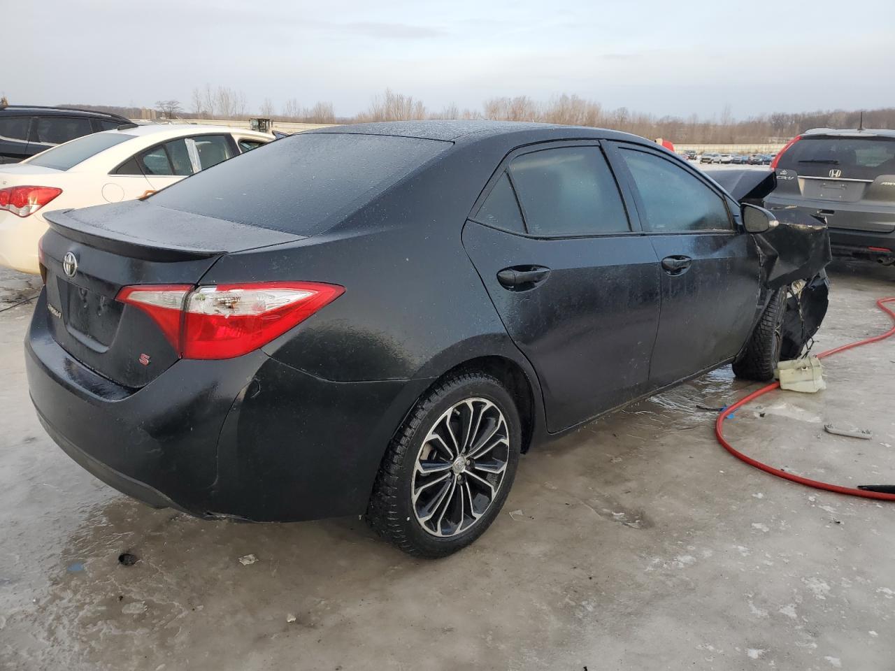 2015 TOYOTA COROLLA L - Image 3