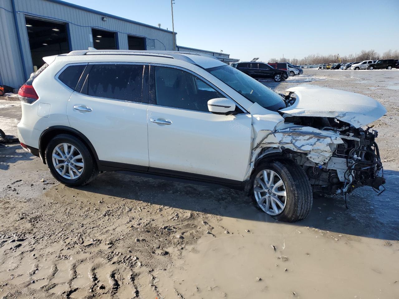 2018 NISSAN ROGUE S - Фото 4