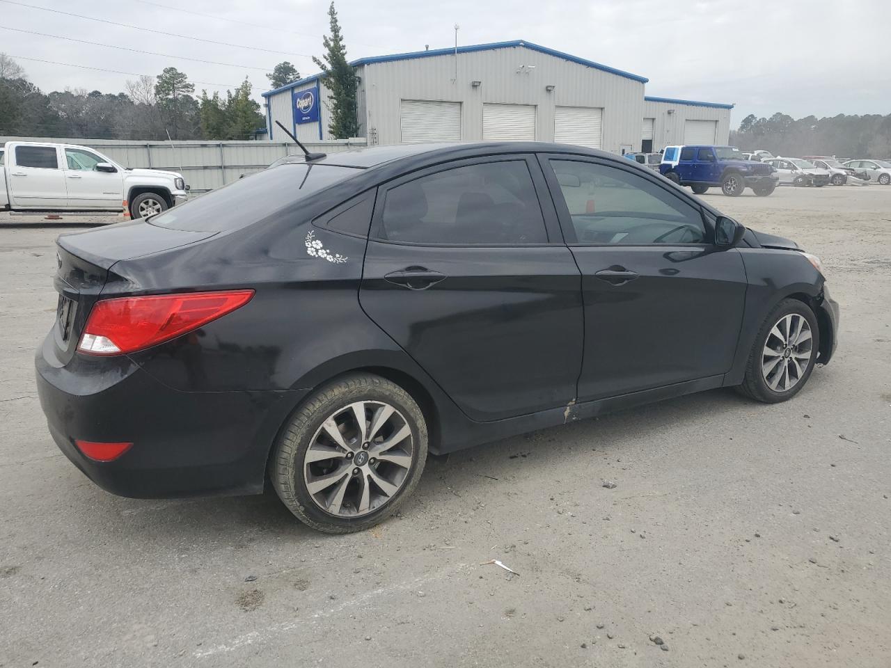 2017 HYUNDAI ACCENT SE - Image 3