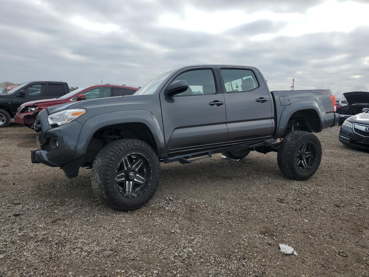 2017 TOYOTA TACOMA DOU