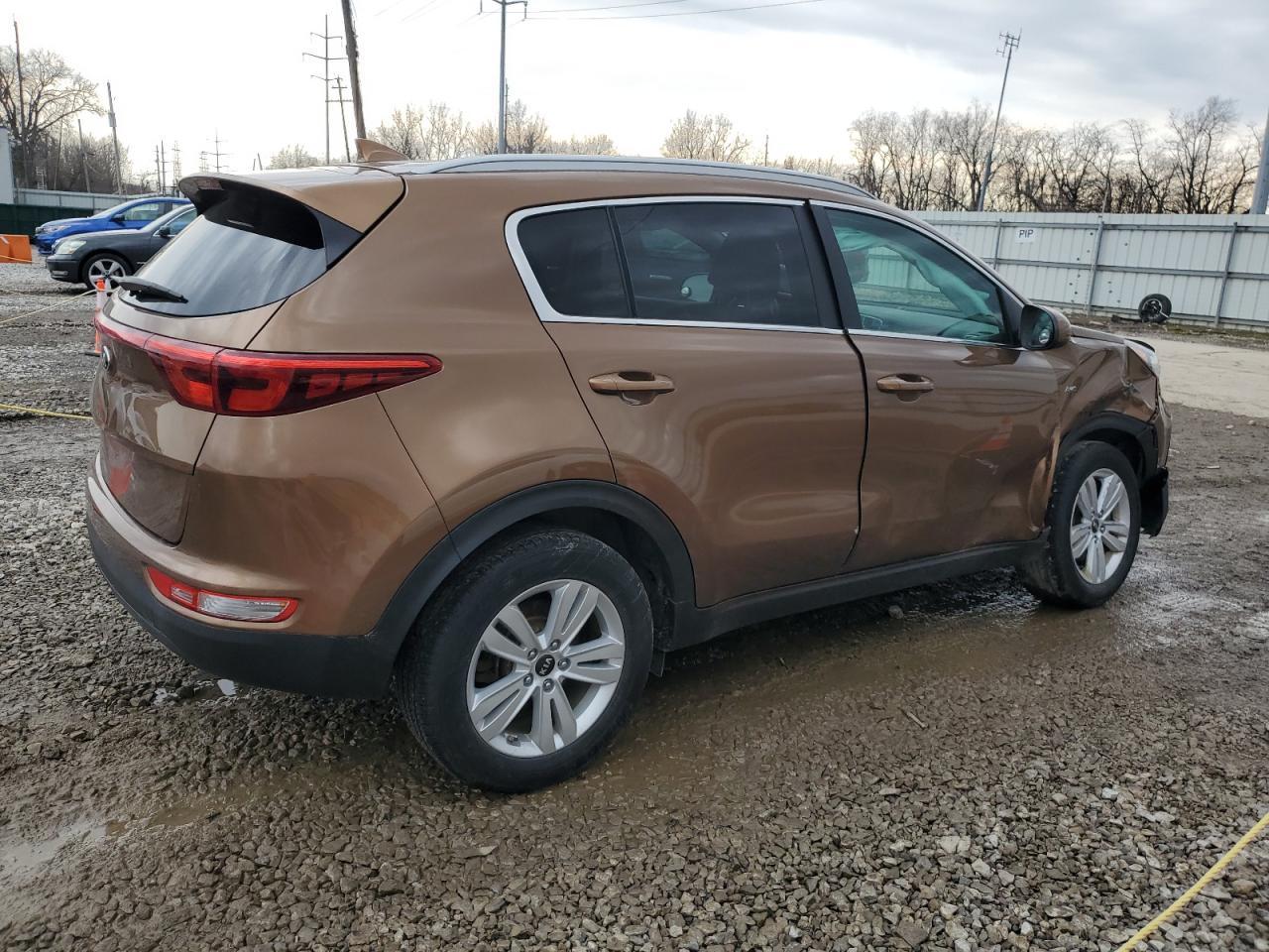 2017 KIA SPORTAGE L - Image 3
