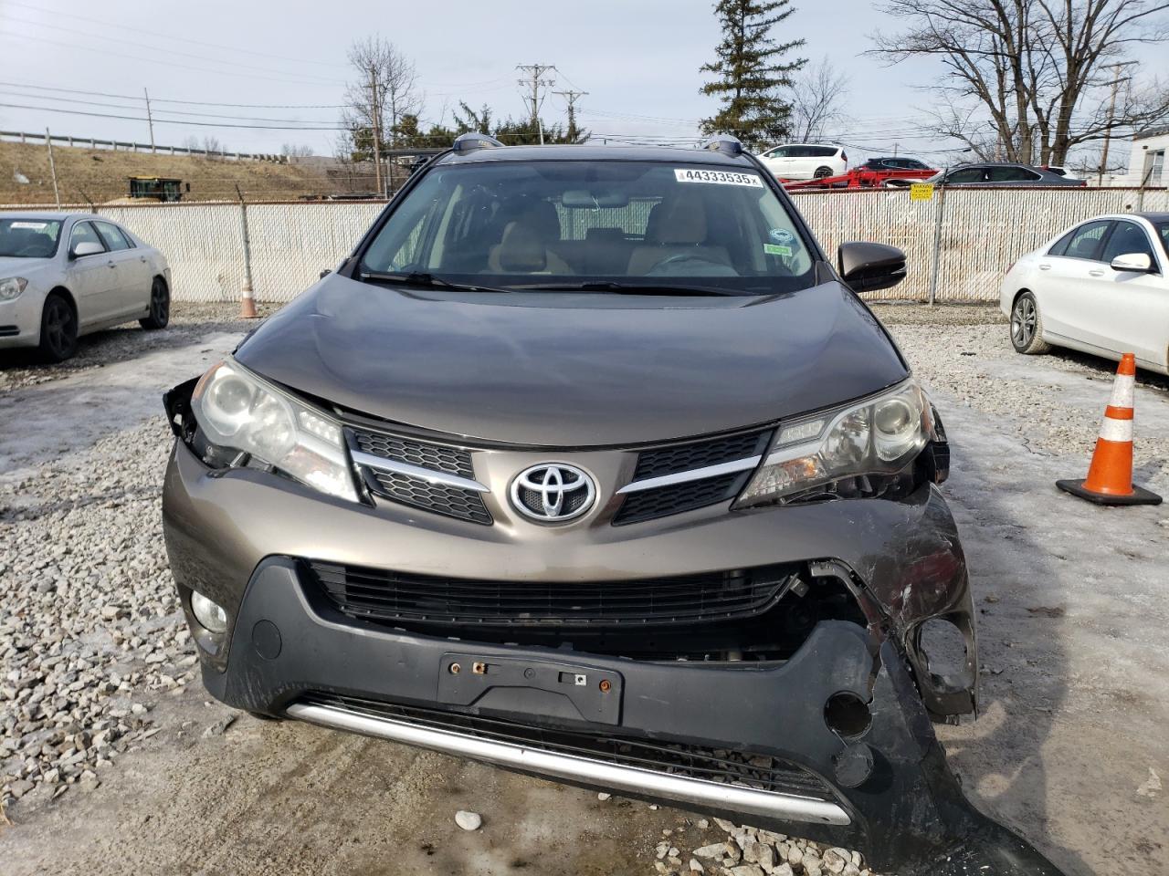 2015 TOYOTA RAV4 XLE - Фото 5