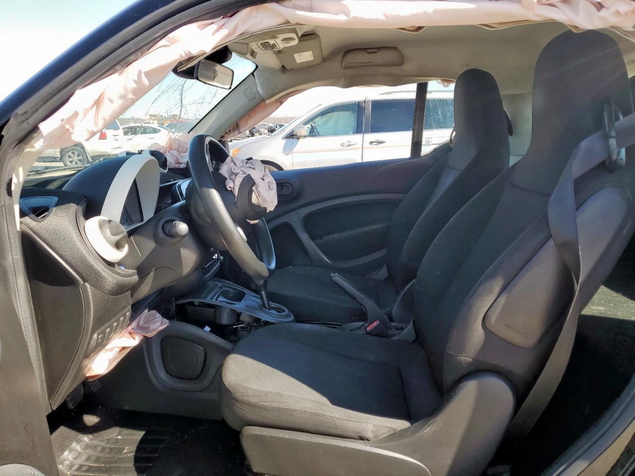 2017 SMART FORTWO - Image 7
