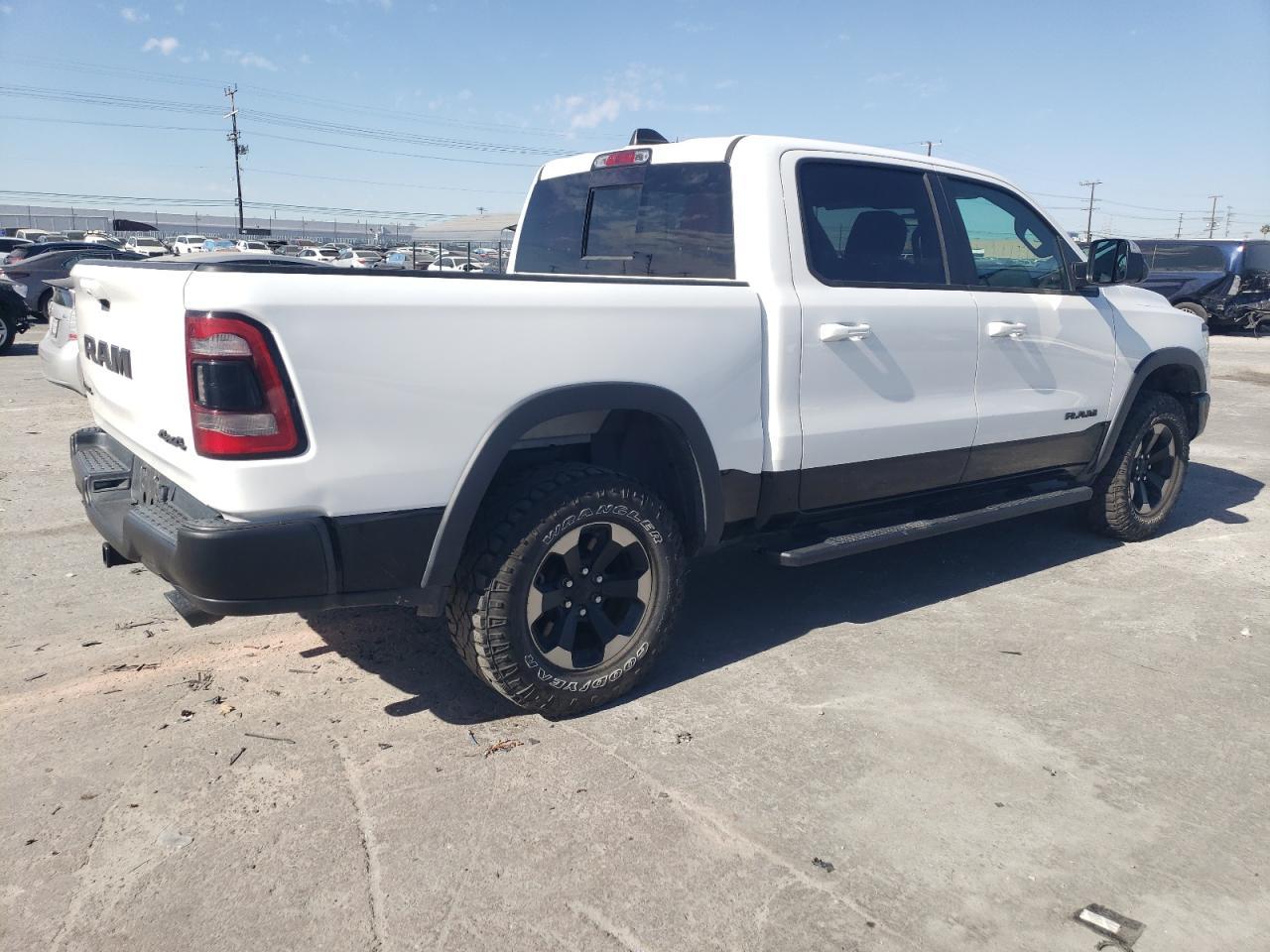 2020 RAM 1500 REBEL - Фото 3