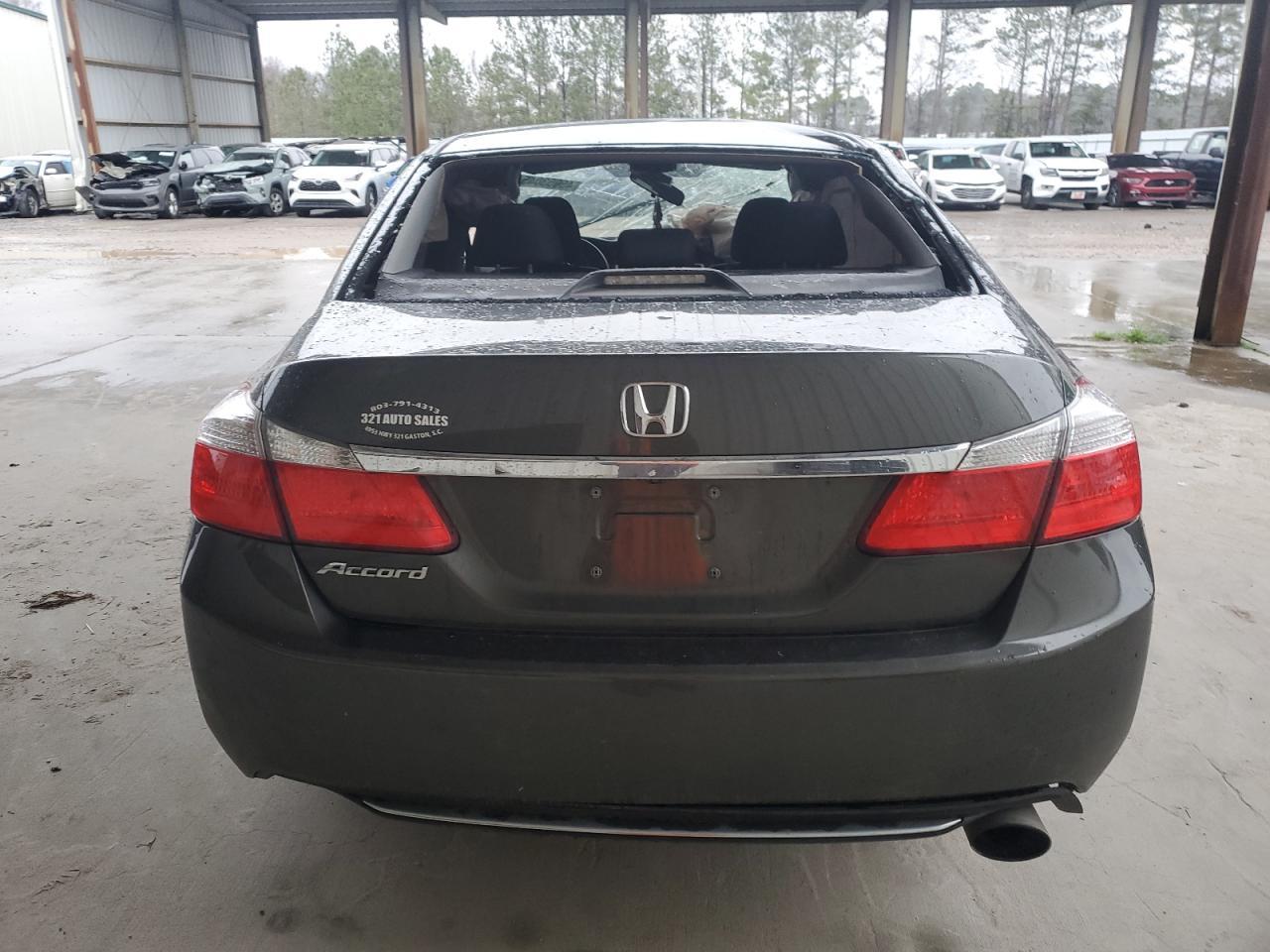 2014 HONDA ACCORD LX - Image 6