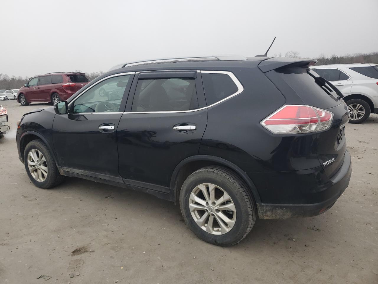 2015 NISSAN ROGUE S - Image 2