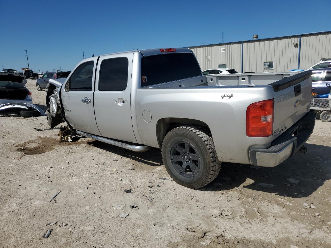 2012 CHEVROLET SILVERADO - Image 2