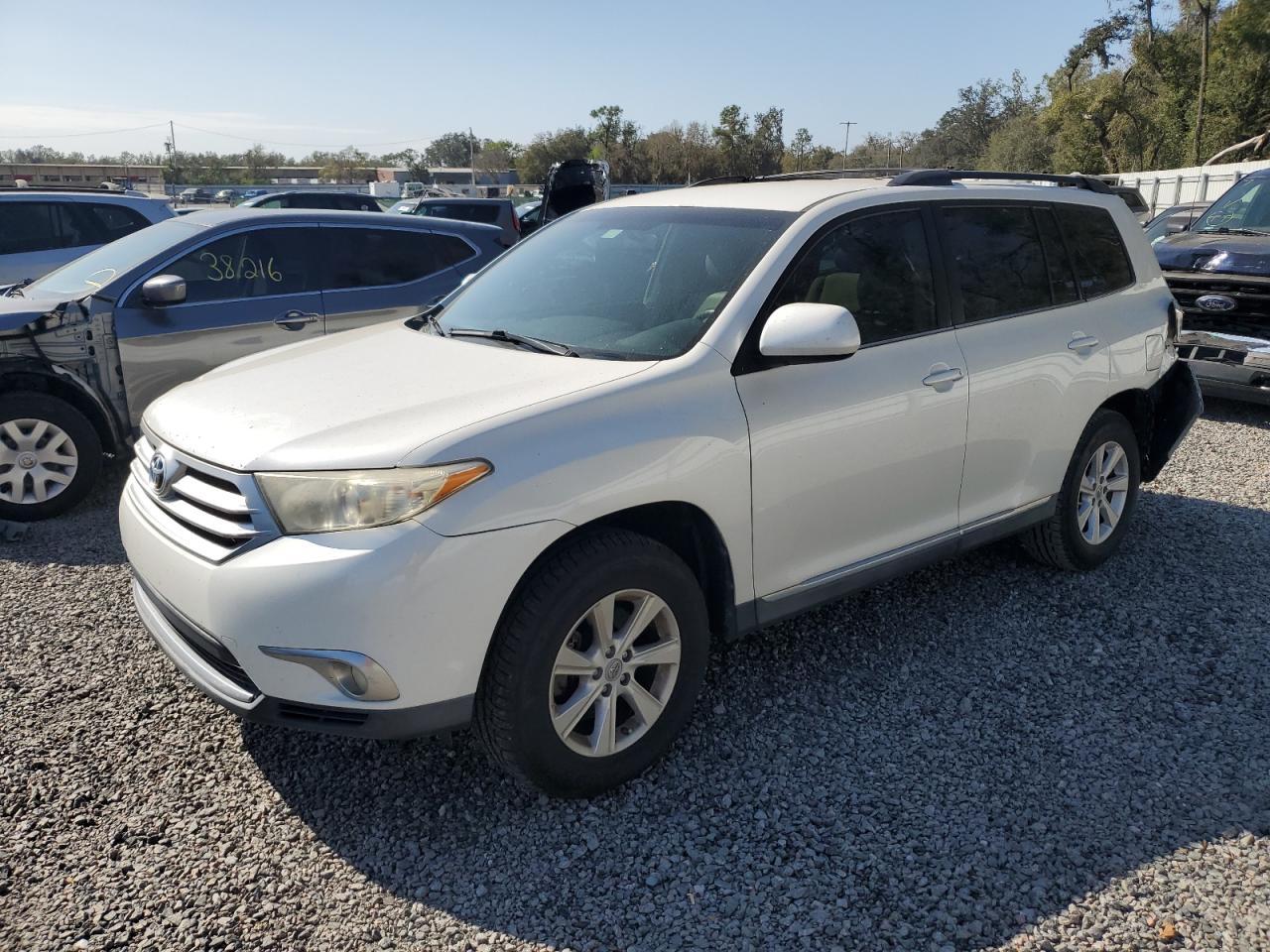 2011 TOYOTA HIGHLANDER