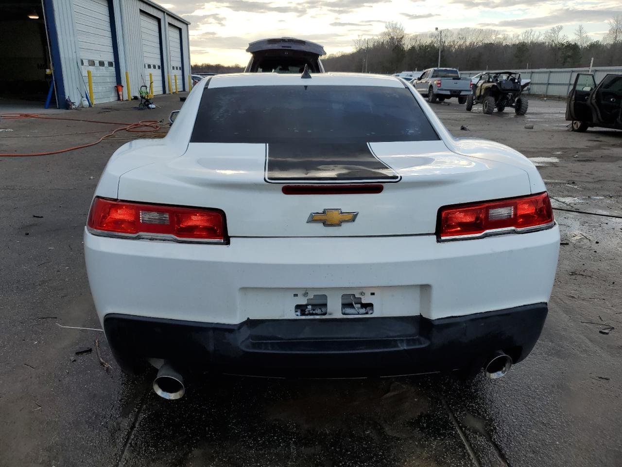 2015 CHEVROLET CAMARO LS - Image 6