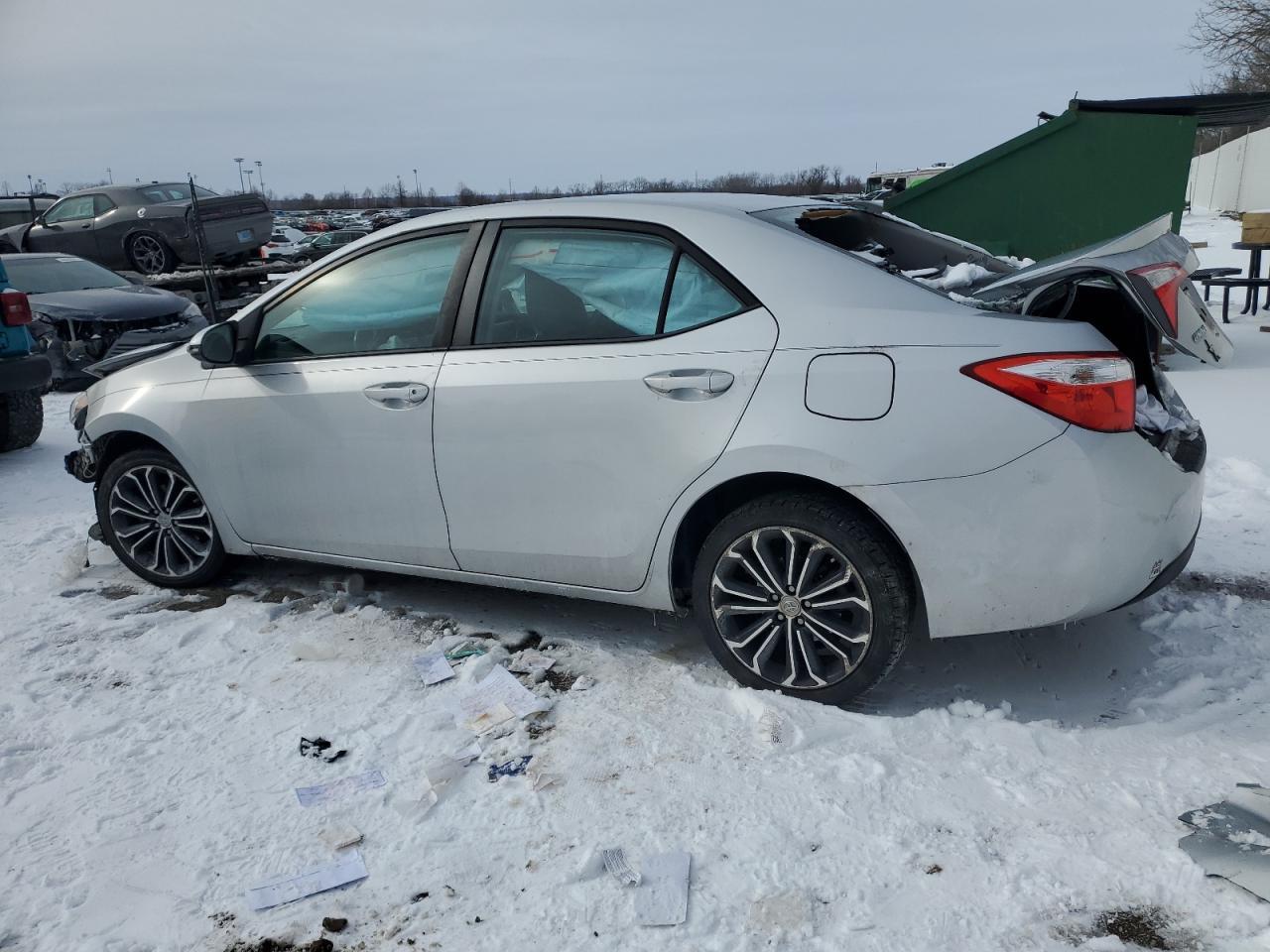 2015 TOYOTA COROLLA L - Фото 2