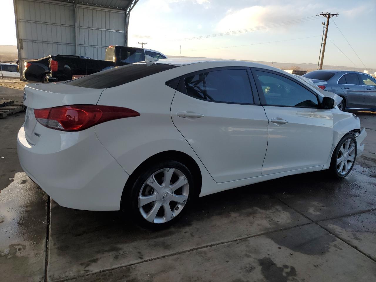 2013 HYUNDAI ELANTRA GL - Image 3