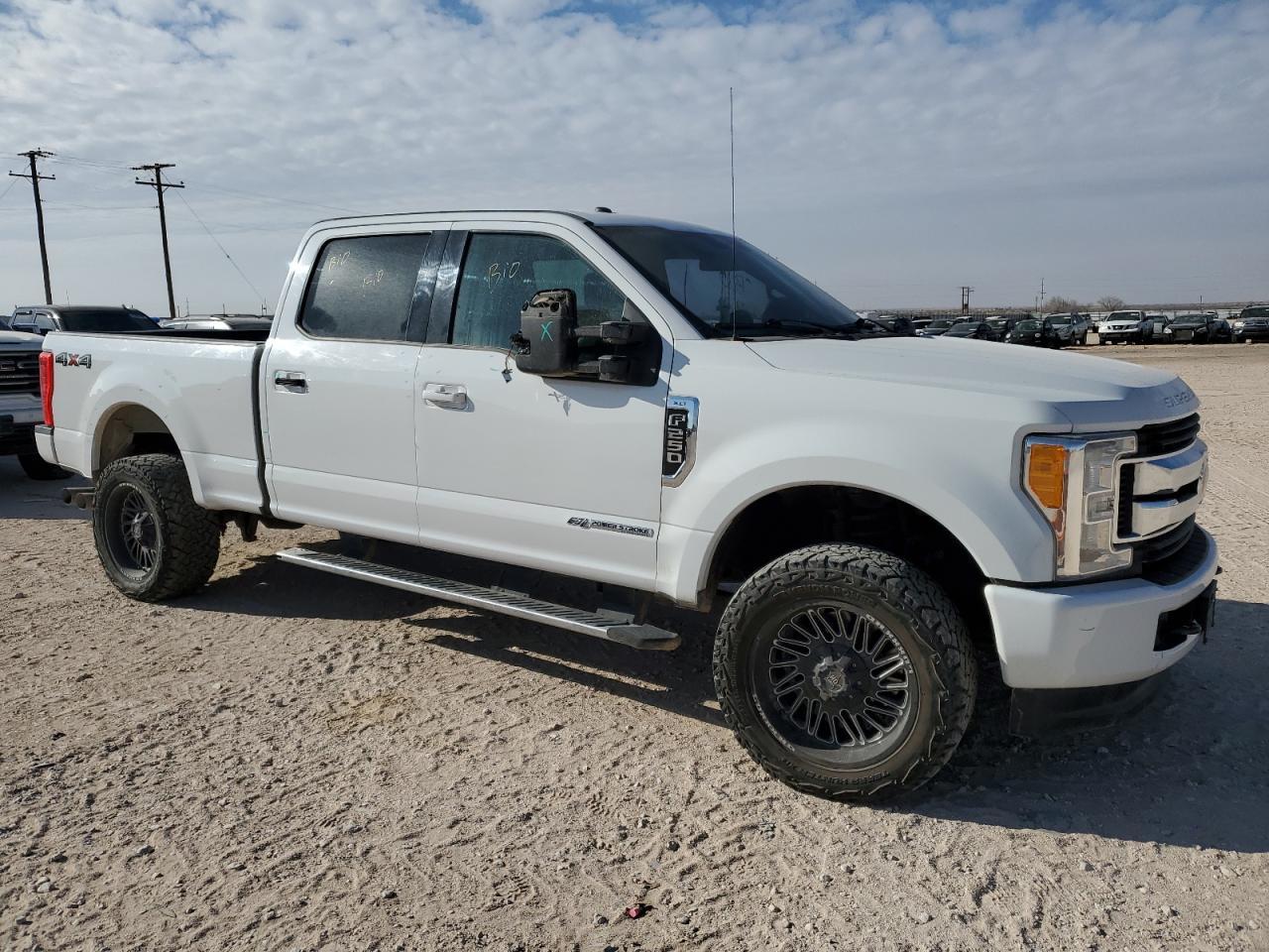 2017 FORD F250 SUPER - Image 4
