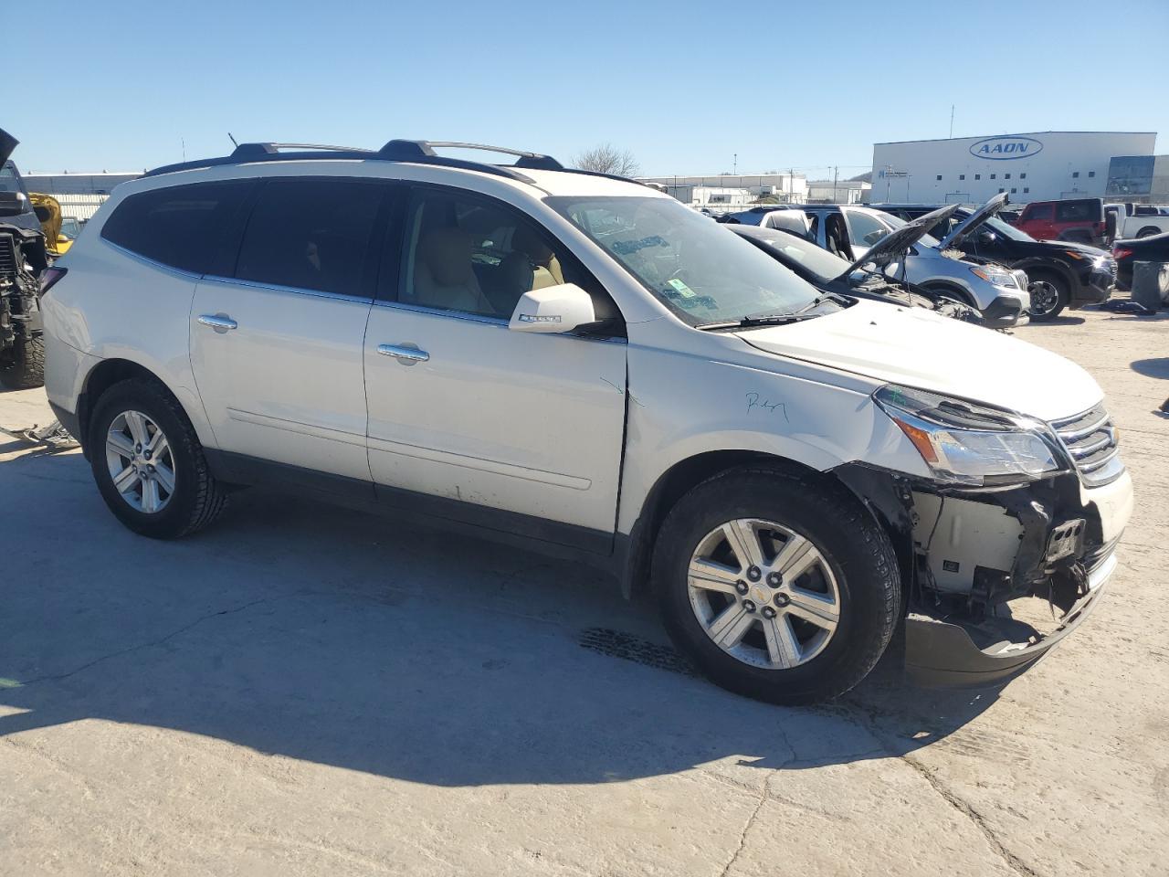 2014 CHEVROLET TRAVERSE L - Image 4