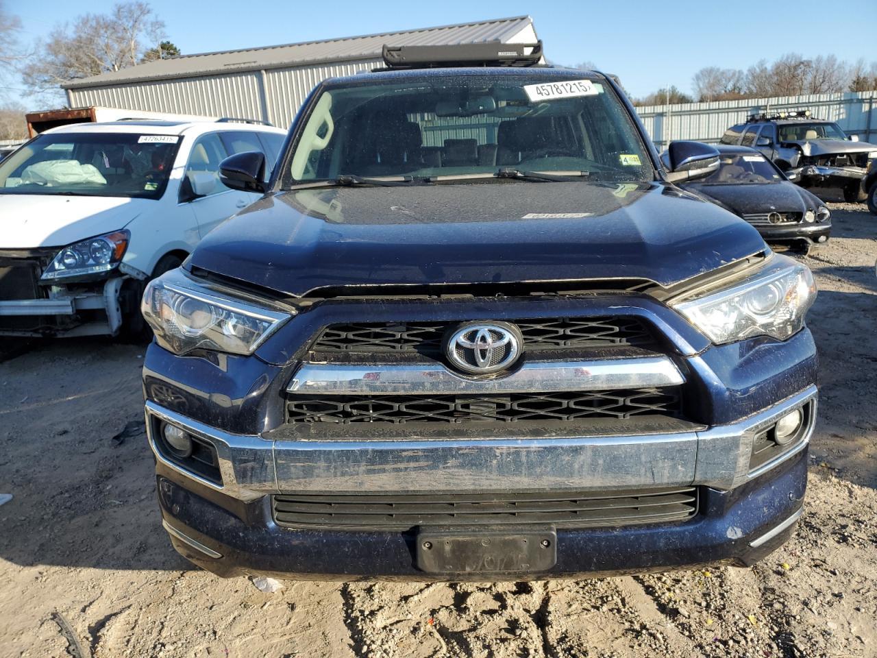 2017 TOYOTA 4RUNNER SR - Фото 5