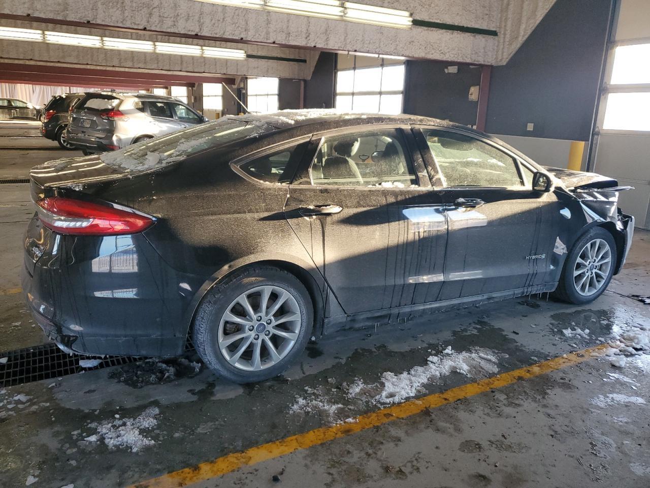 2017 FORD FUSION SE - Фото 3