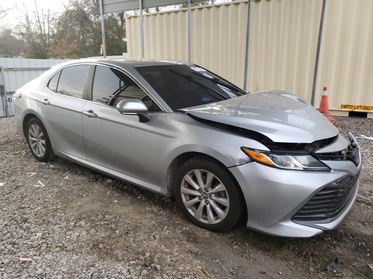 2018 TOYOTA CAMRY L - Фото 4