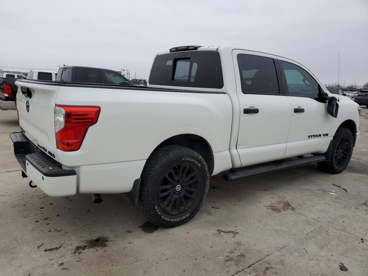 2018 NISSAN TITAN SV - Фото 3