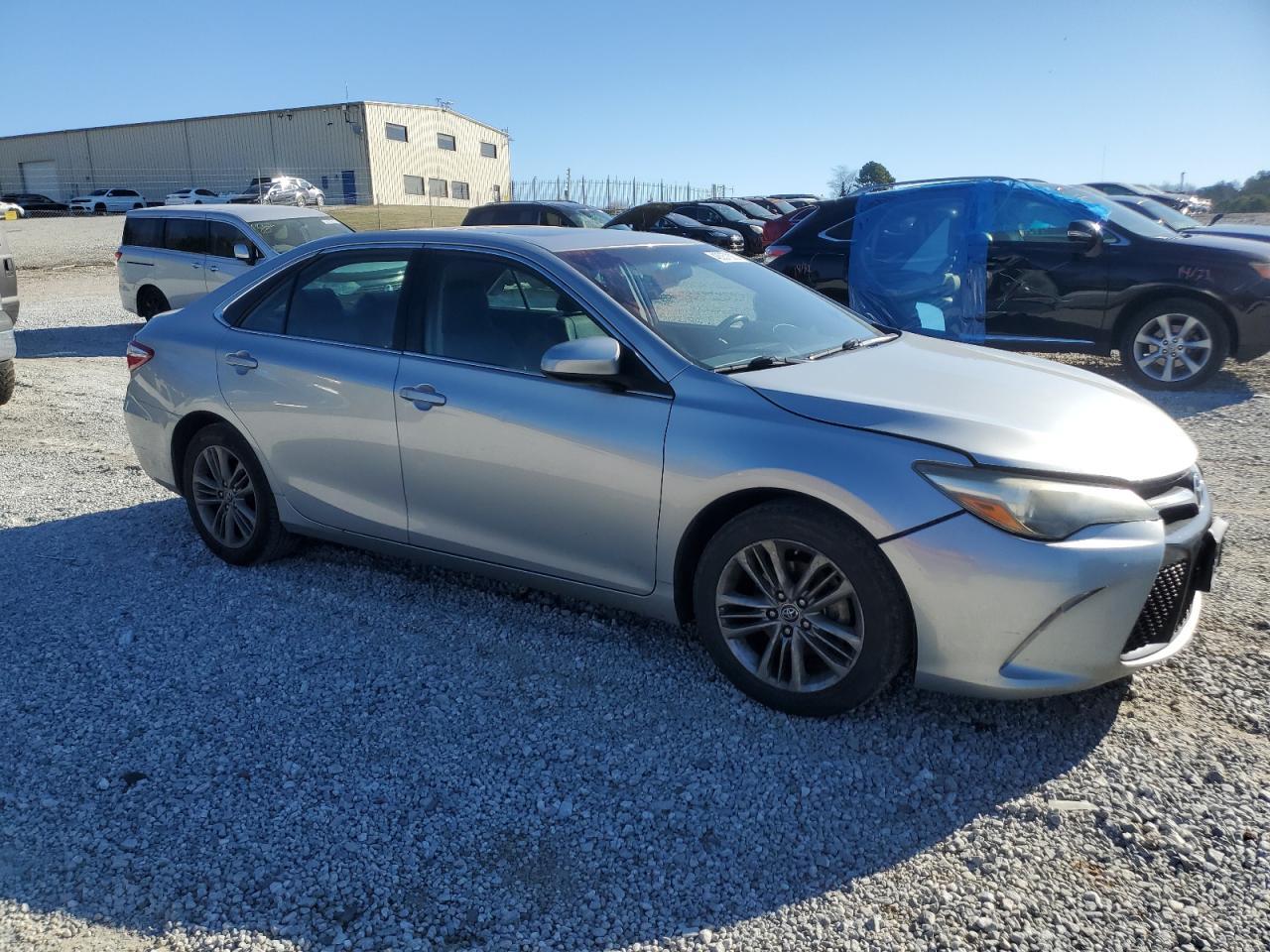 2015 TOYOTA CAMRY LE - Image 4