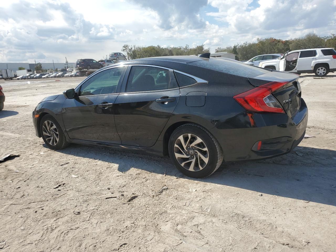 2018 HONDA CIVIC EX - Фото 2