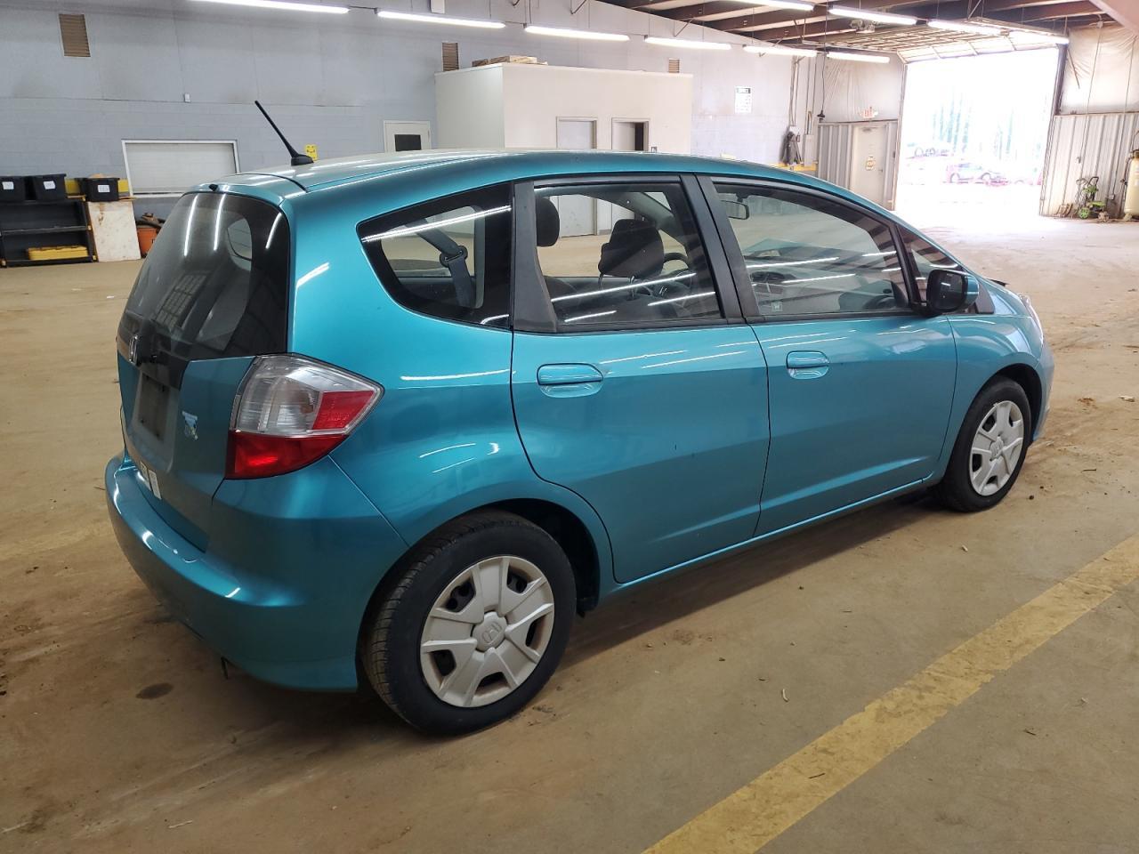 2013 HONDA FIT - Фото 3